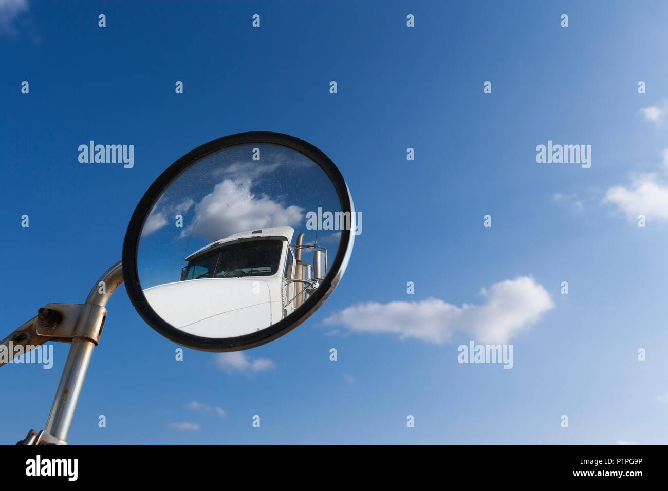 Round truck side mirror hires stock photography and images Alamy