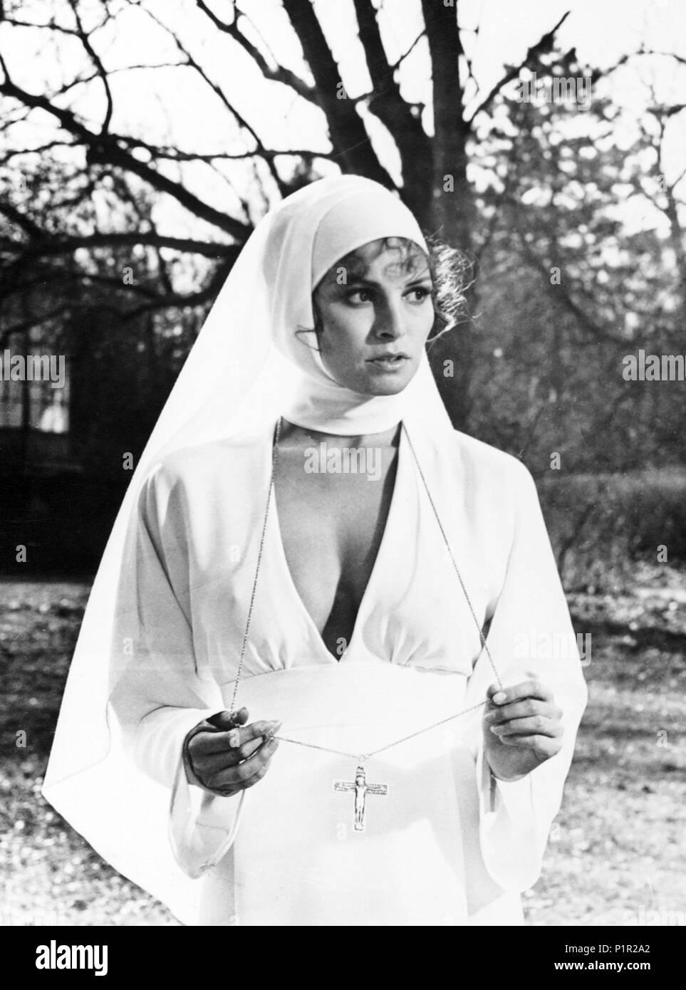 Original Film Title: BLUEBEARD. English Title: BLUEBEARD. Film Director: EDWARD DMYTRYK; LUCIANO SACRIPANTI. Year: 1972. Stars: RAQUEL WELCH. Credit: GLORIA FILM / Album Stock Photo