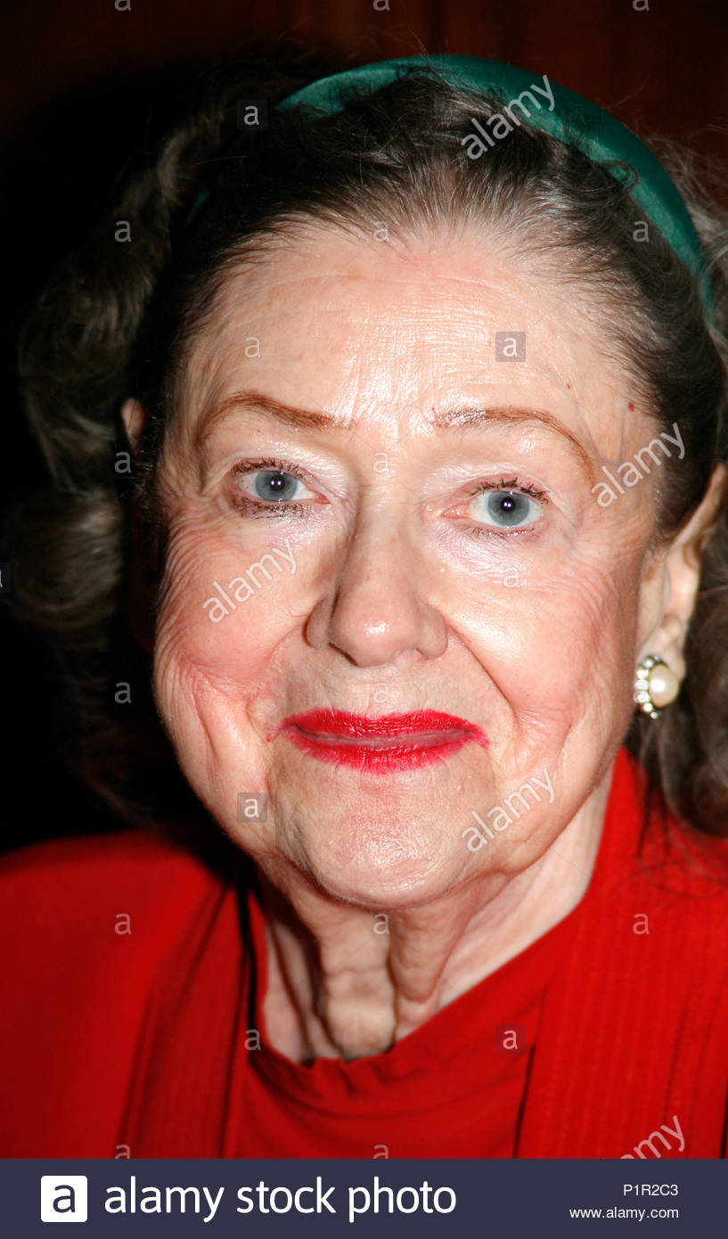 Elizabeth Wilson Elizabeth Wilson new foto Elizabeth Wilson Elizabeth Wilson new images