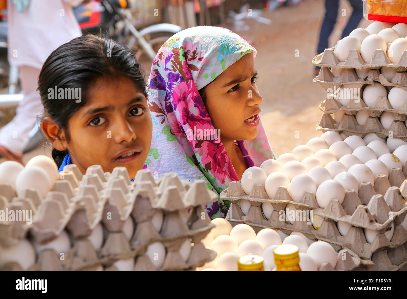 India street food children hi-res stock photography and images - Alamy