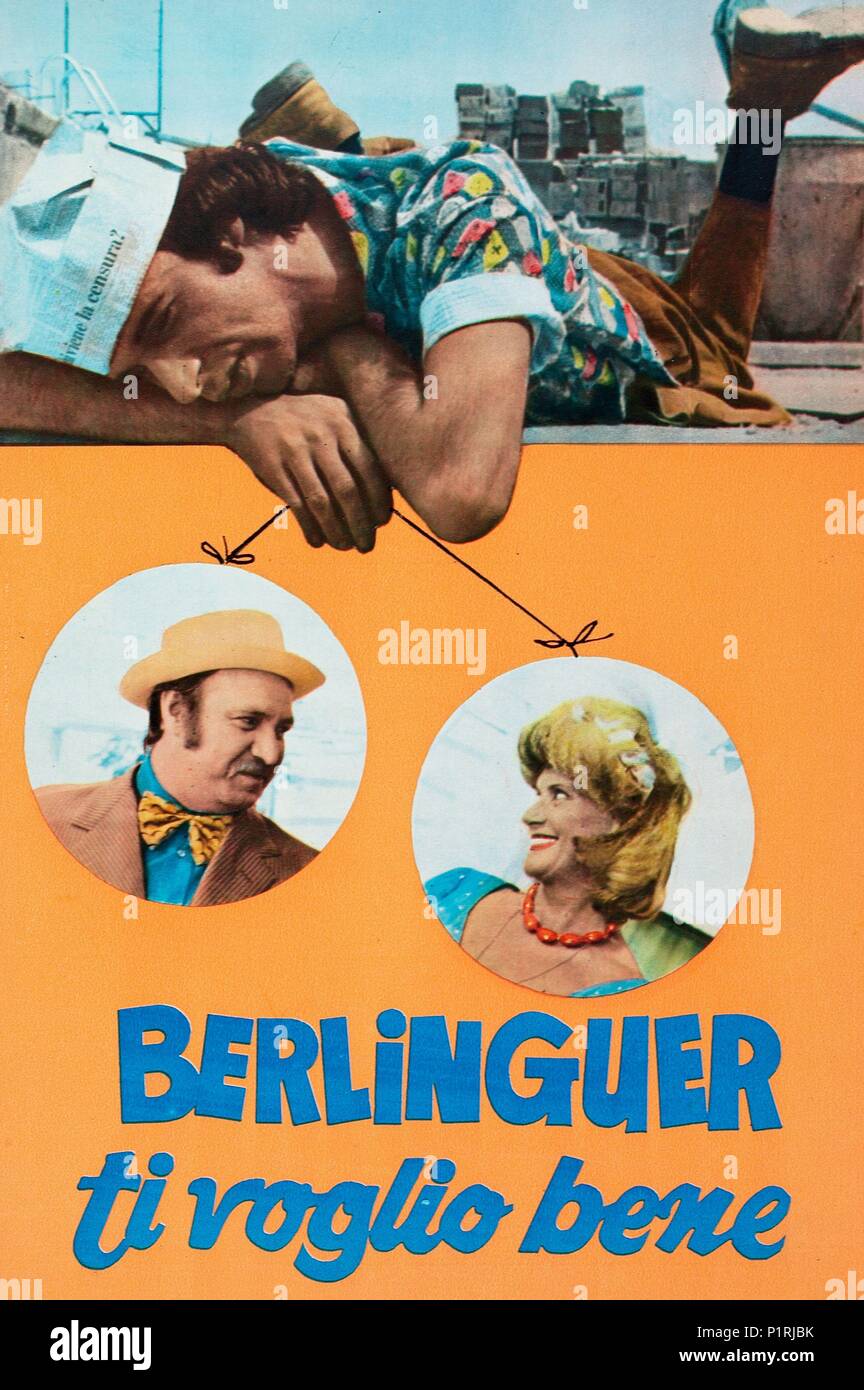 Original Film Title: BERLINGUER TI VOGLIO BENE. English Title: BERLINGUER TI  VOGLIO BENE. Film Director: GIUSEPPE BERTOLUCCI. Year: 1977. Credit: A.M.A.  FILM / Album Stock Photo - Alamy