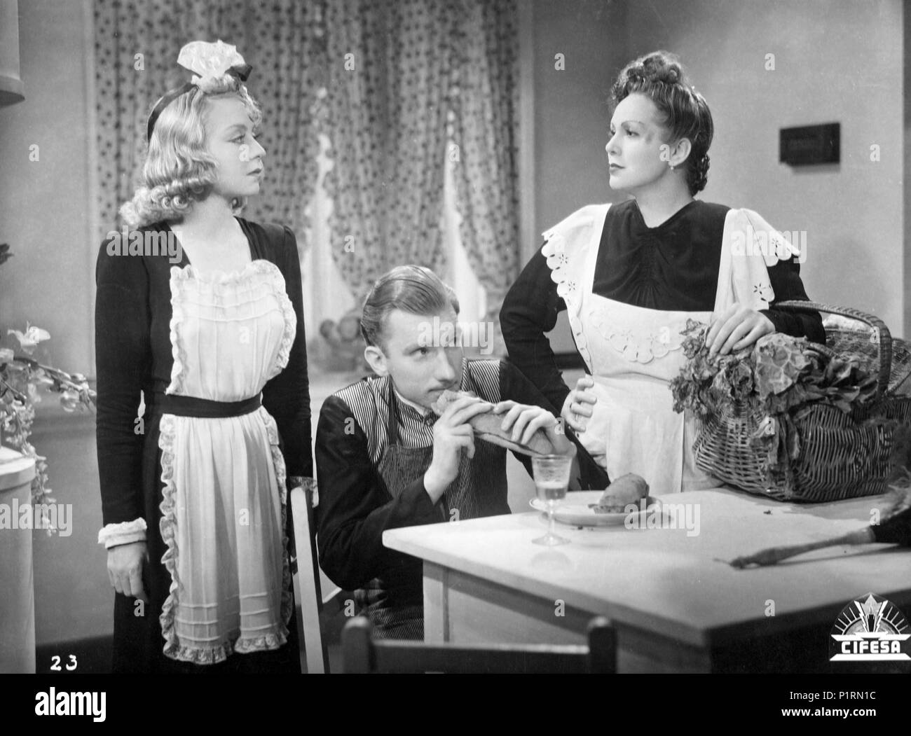 Original Film Title LA CHICA DEL GATO. English Title LA CHICA DEL