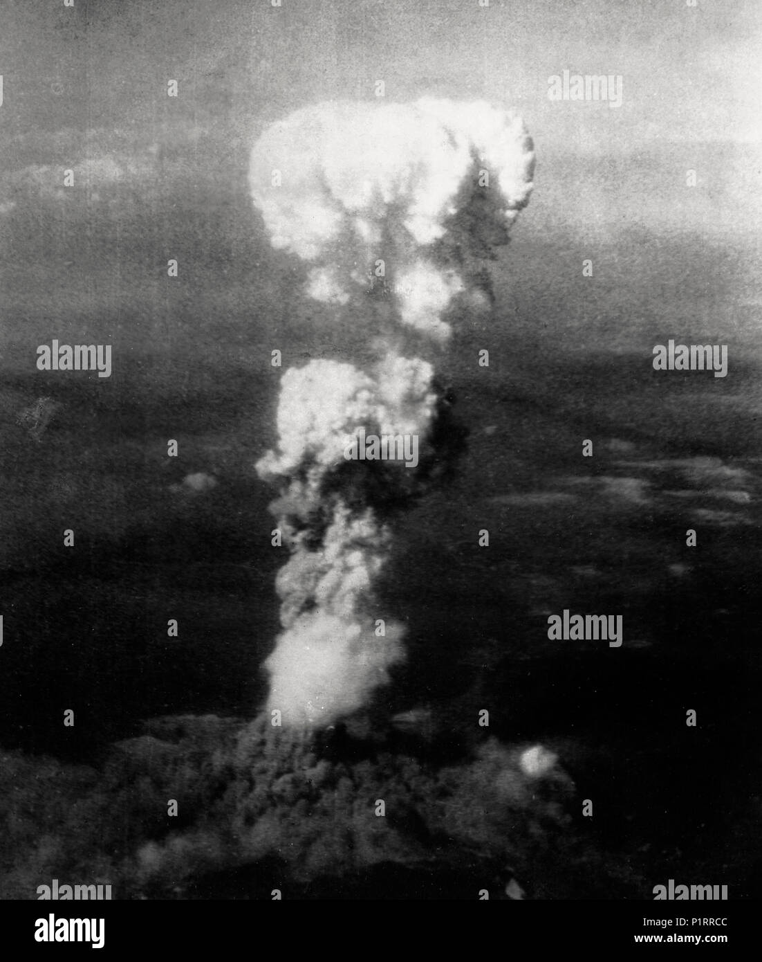 Atomic cloud over Hiroshima, August 6, 1945 Stock Photo