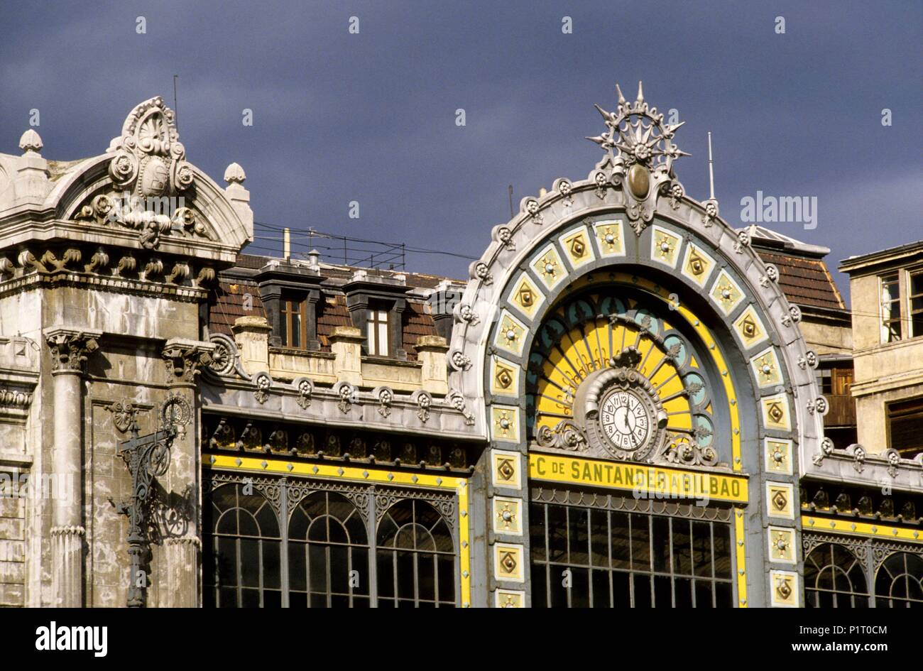 Bilbao, Estación de / la Concordia railstation; modernist façade Stock ...