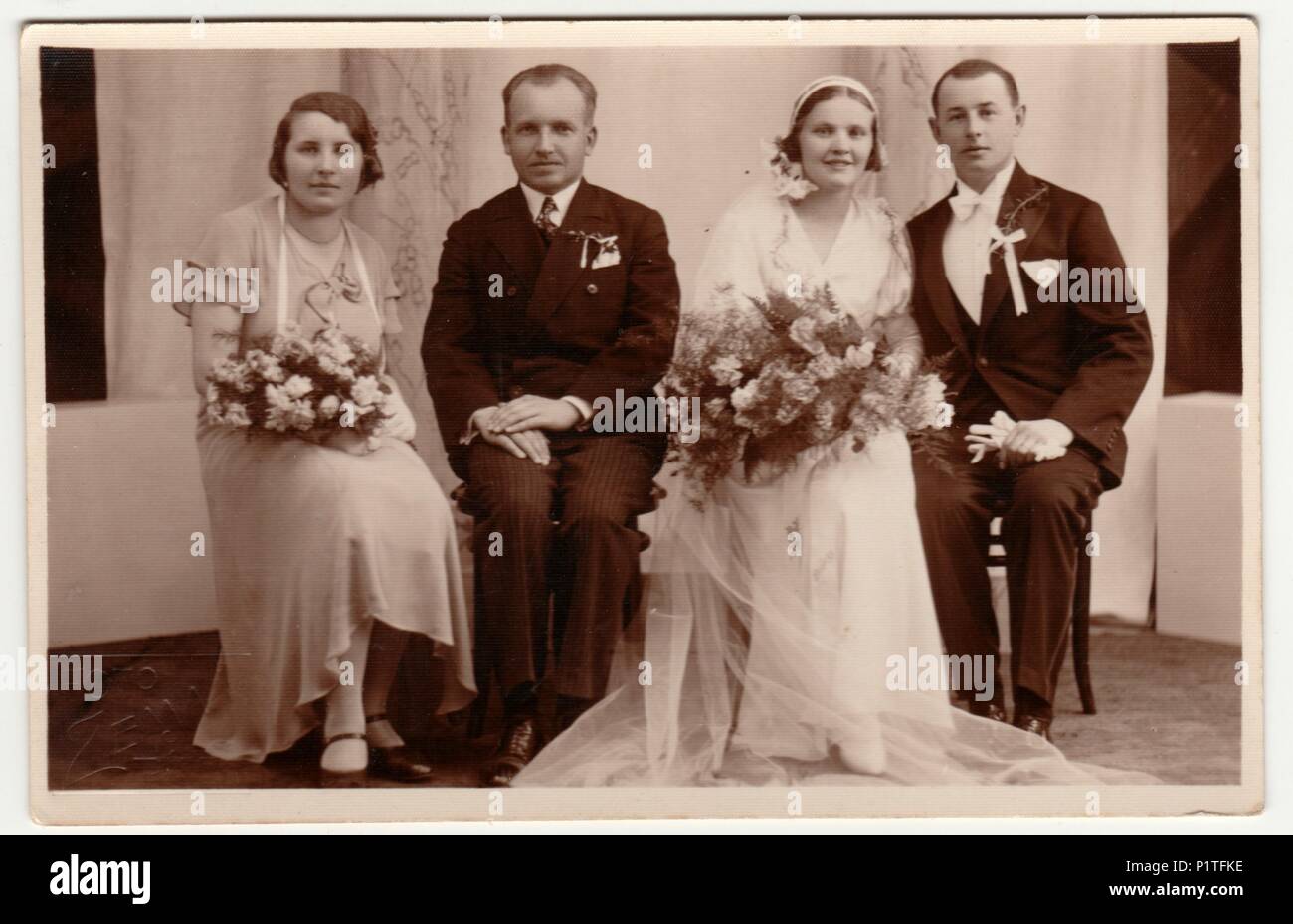 1930s studio portrait newlyweds wedding hi-res stock photography and ...