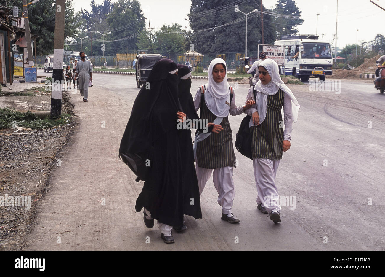 Srinagar, India, group of Muslim girls Stock Photo - Alamy