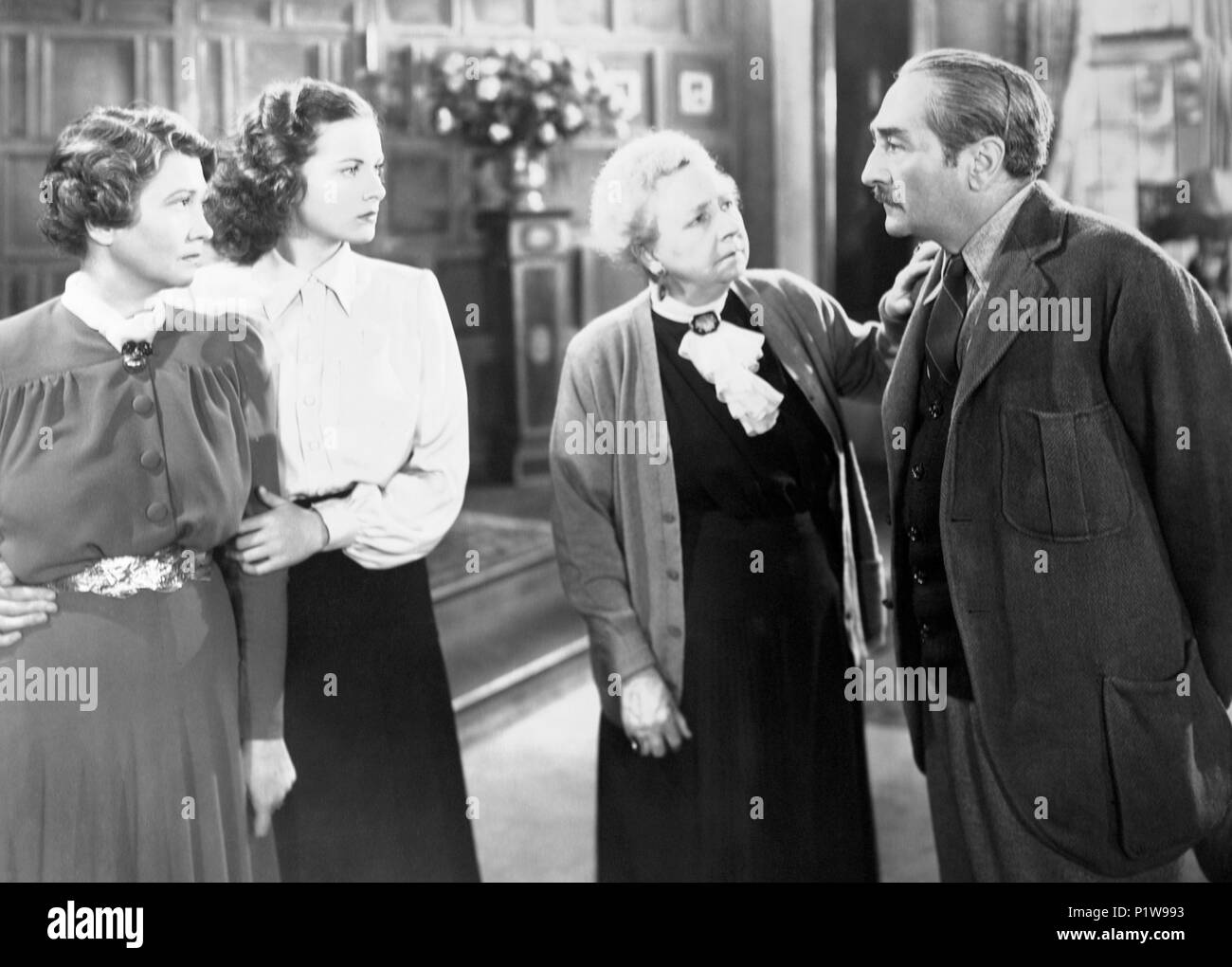 Original Film Title: A BILL OF DIVORCEMENT.  English Title: A BILL OF DIVORCEMENT.  Film Director: JOHN FARROW.  Year: 1940.  Stars: MAUREEN O'HARA; FAY BAINTER; ADOLPHE MENJOU. Credit: RKO / Album Stock Photo