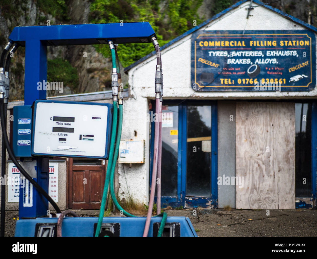 Derelict Petrol Station - a closed down Rural Garage / Petrol Station garage in Blaenau Ffestiniog in North Wales Stock Photo