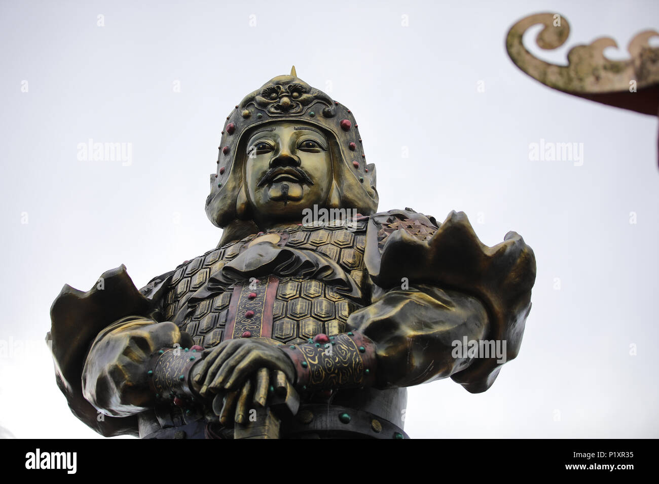 Chinese god of war statue hi-res stock photography and images - Alamy