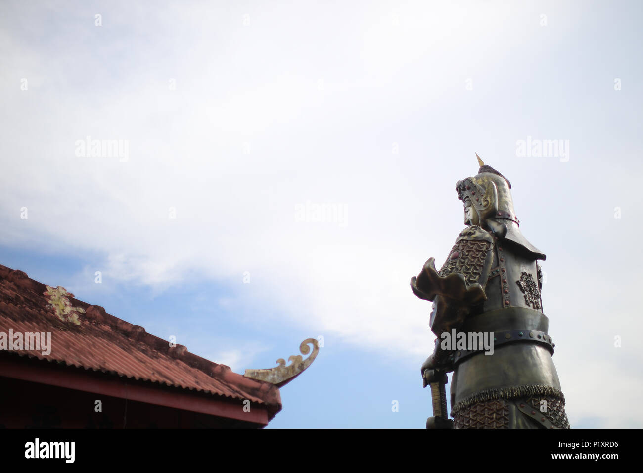 Chinese god of war statue hi-res stock photography and images - Alamy