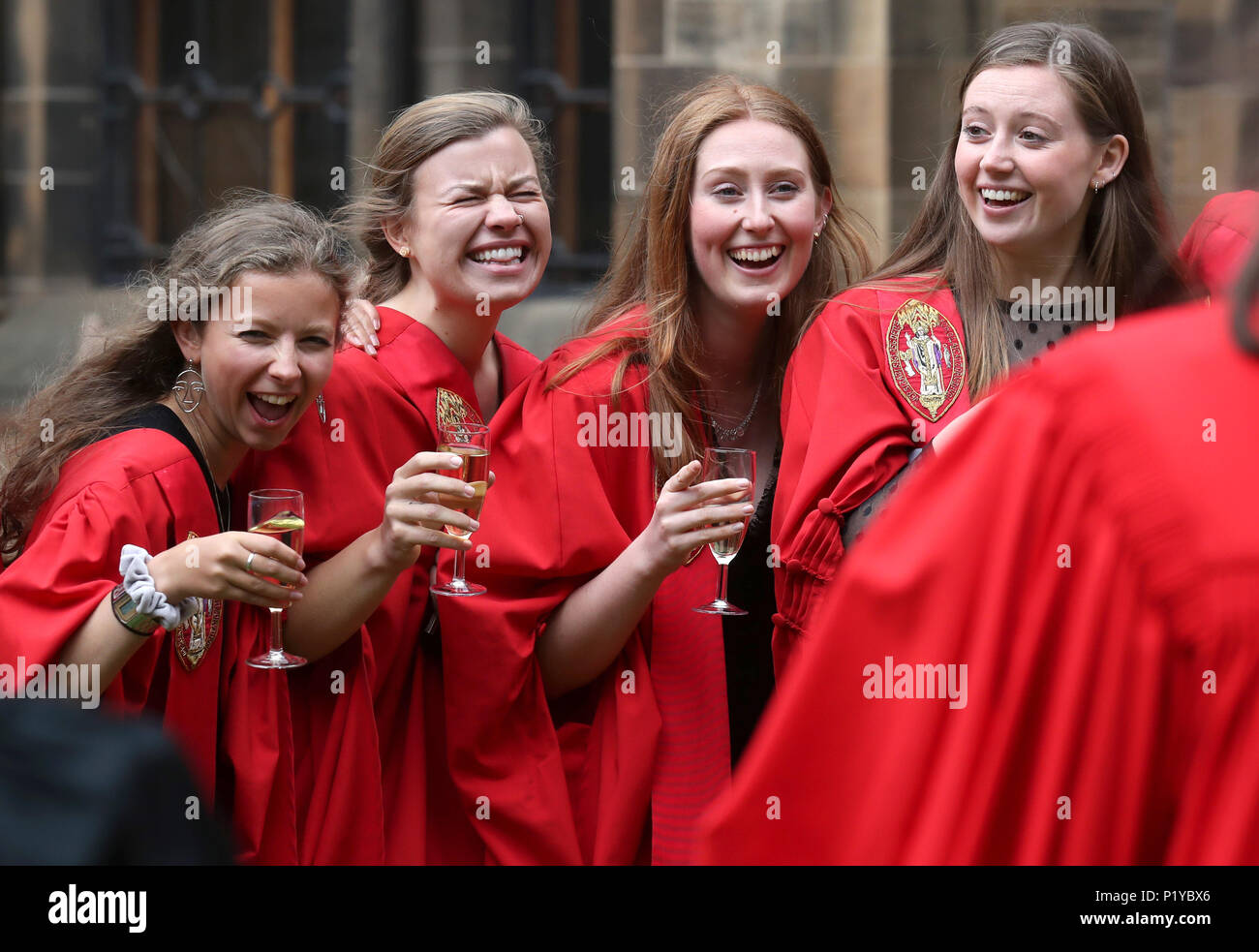Graduation university of glasgow hi-res stock photography and images ...