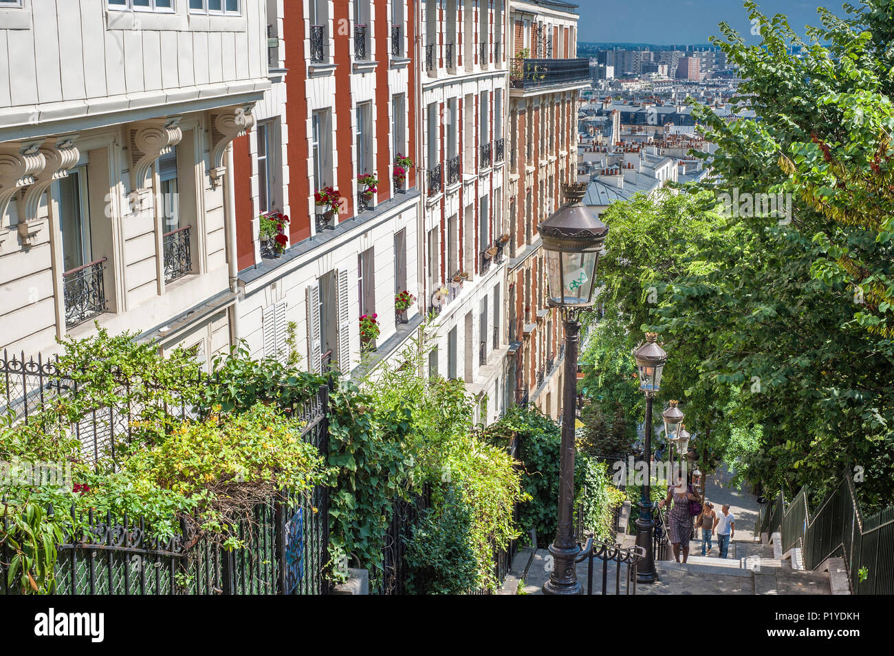 Paris 18th arrondissement hi-res stock photography and images - Alamy
