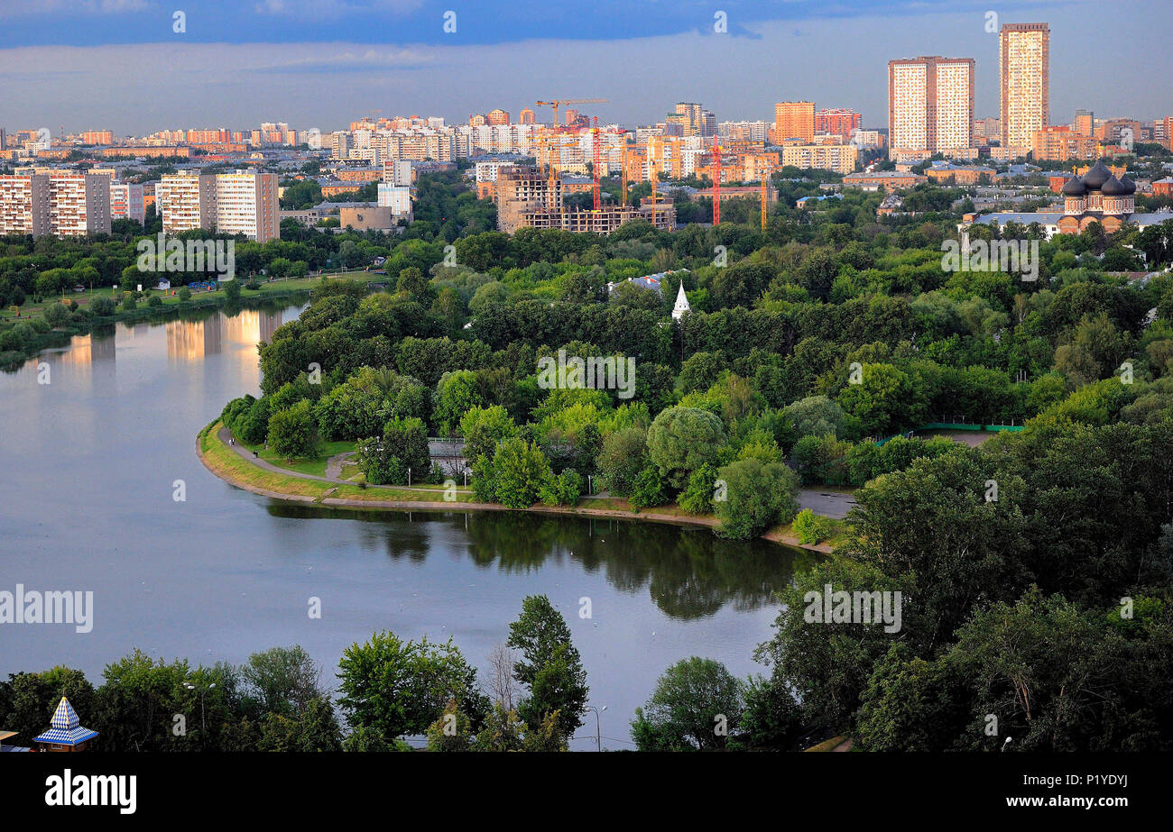 Russia, Moscow, the Izmailovsky Park surrounded by urbanisation Stock ...