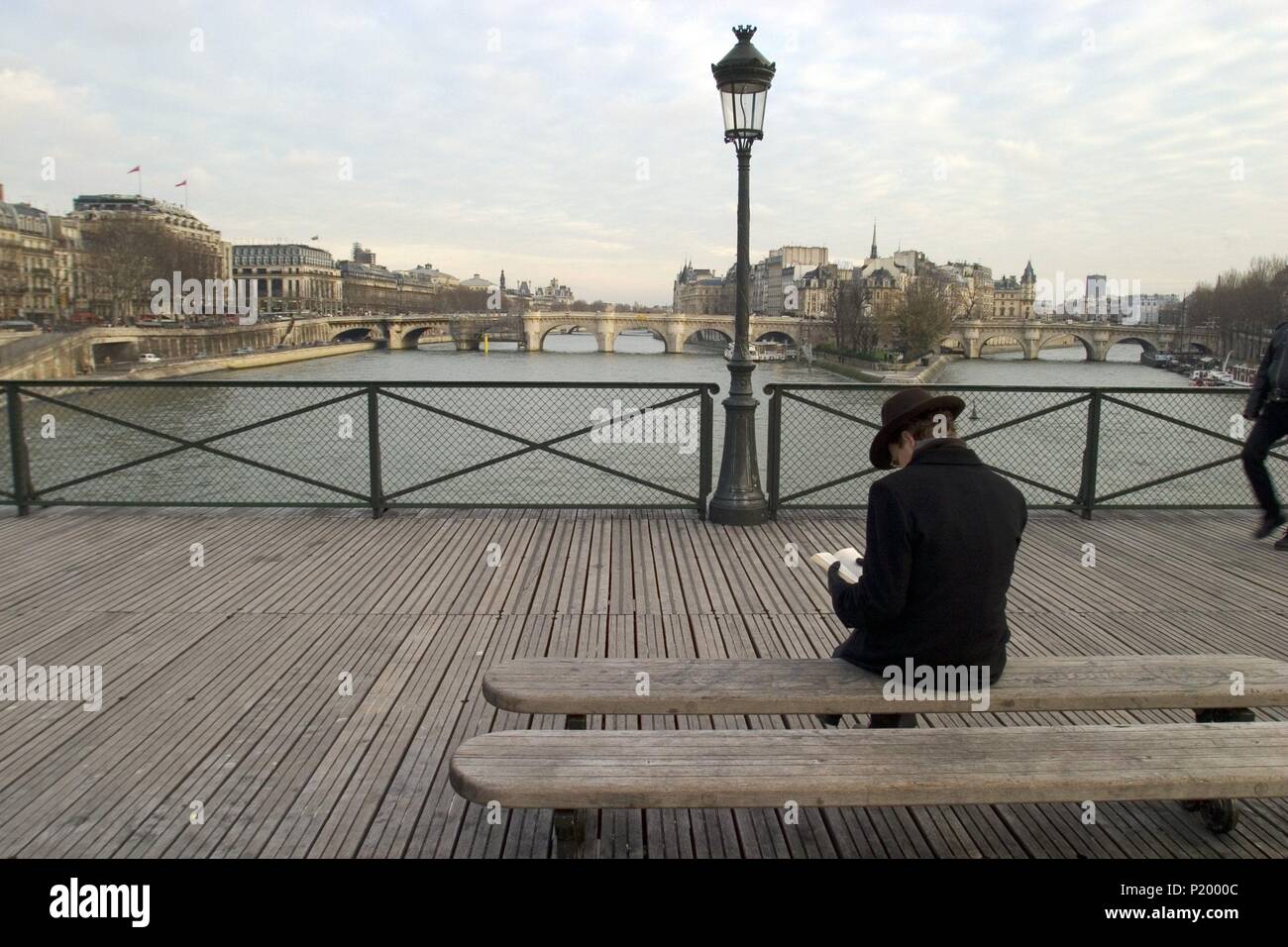 Puente de lectura hi-res stock photography and images - Alamy