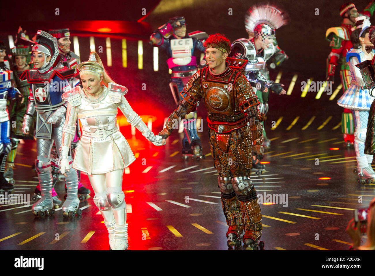 Bochum, Deutschland. 12th June, 2018. "Pearl" and "Rusty", scene from the  addition of the musical Starlight Express, final applause, standing  ovations, red carpet, Red Carpet Show, Jubilaeum 30 years Musical Starlight  Express