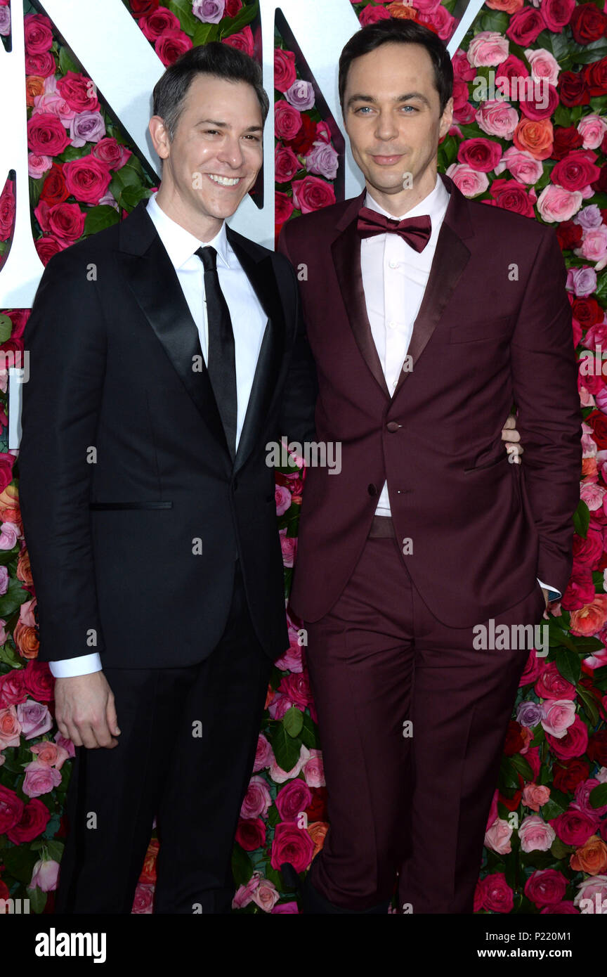 Jim Parsons Ehemann The Big Bang Theory 10 Things To Know About Jim