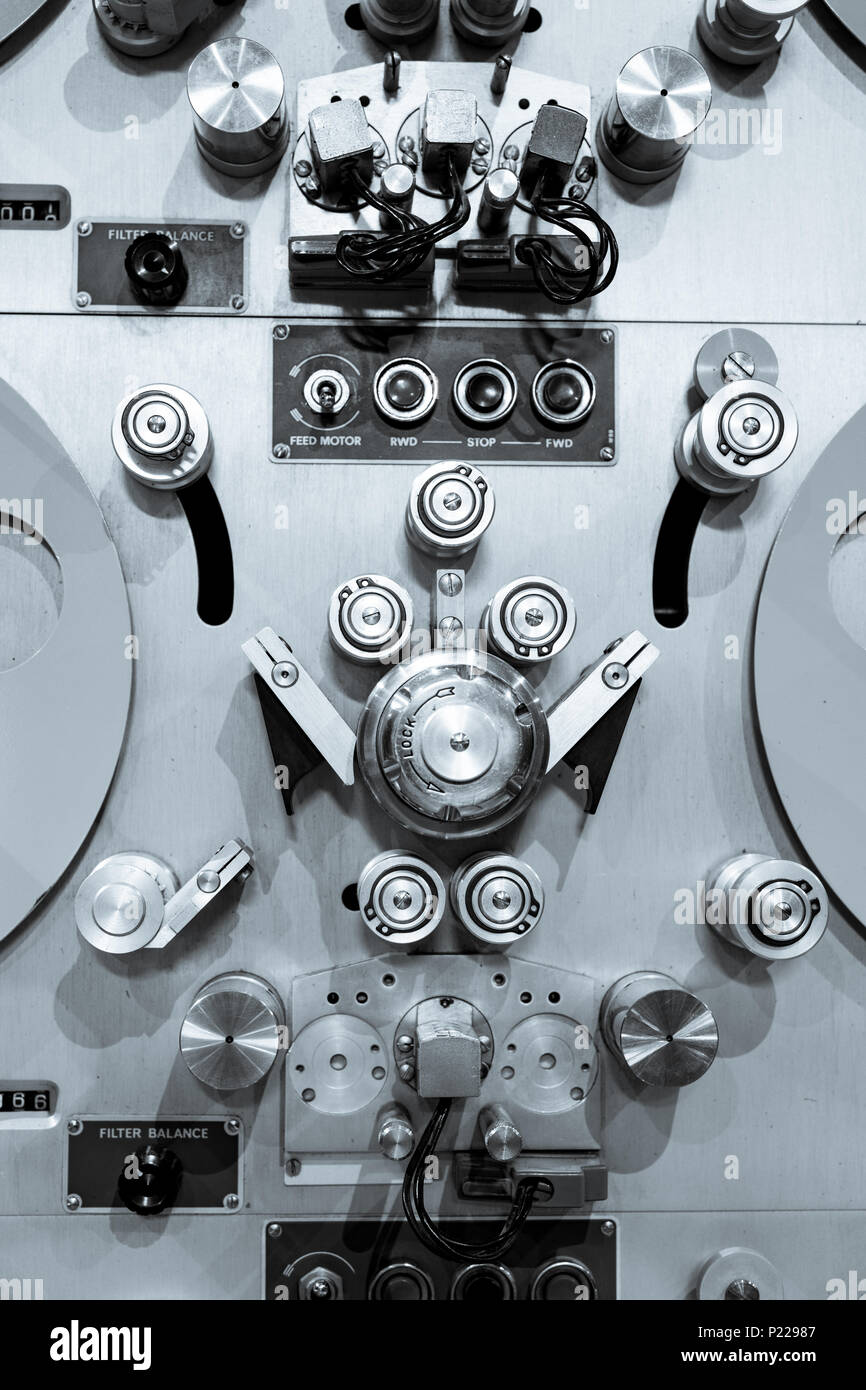 Vintage pro 2024 audio equipment