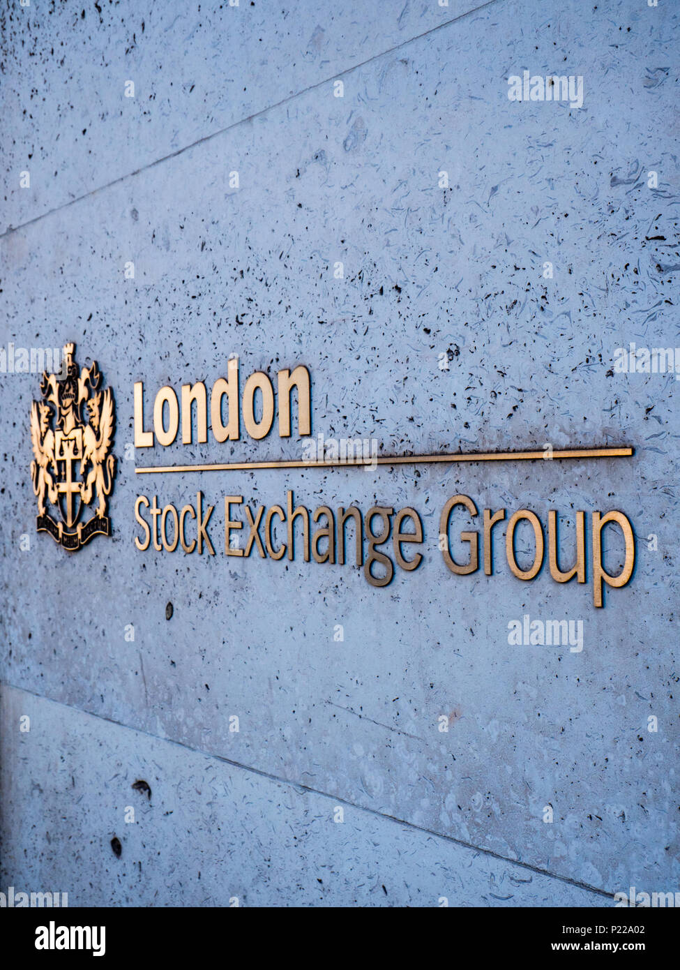 London stock exchange hi-res stock photography and images - Alamy