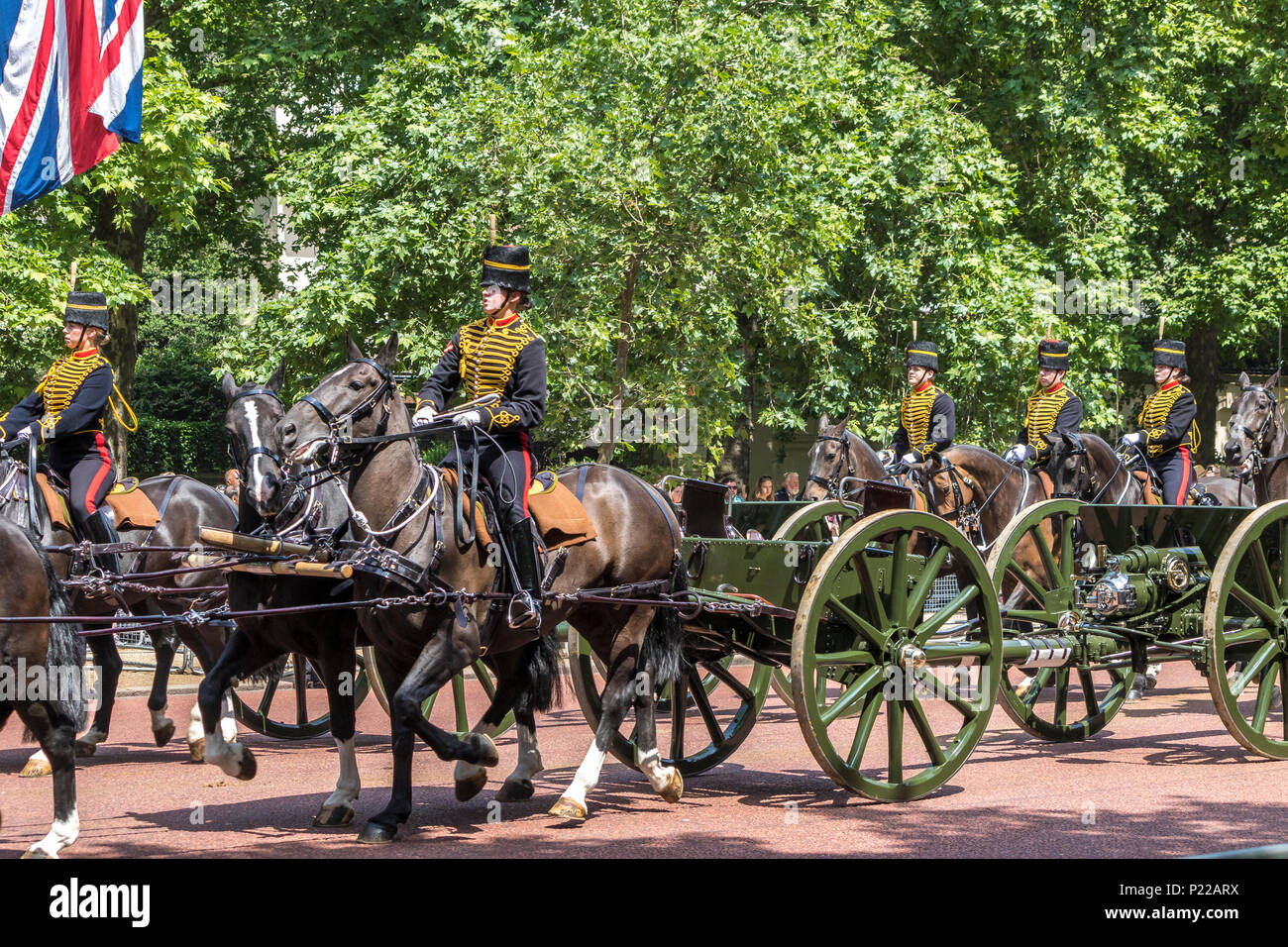 The King's Troop Royal Horse Artillery pulling field guns behind them, make their way along The Mall at The Trooping Of The Colour, London ,UK, 2018 Stock Photo