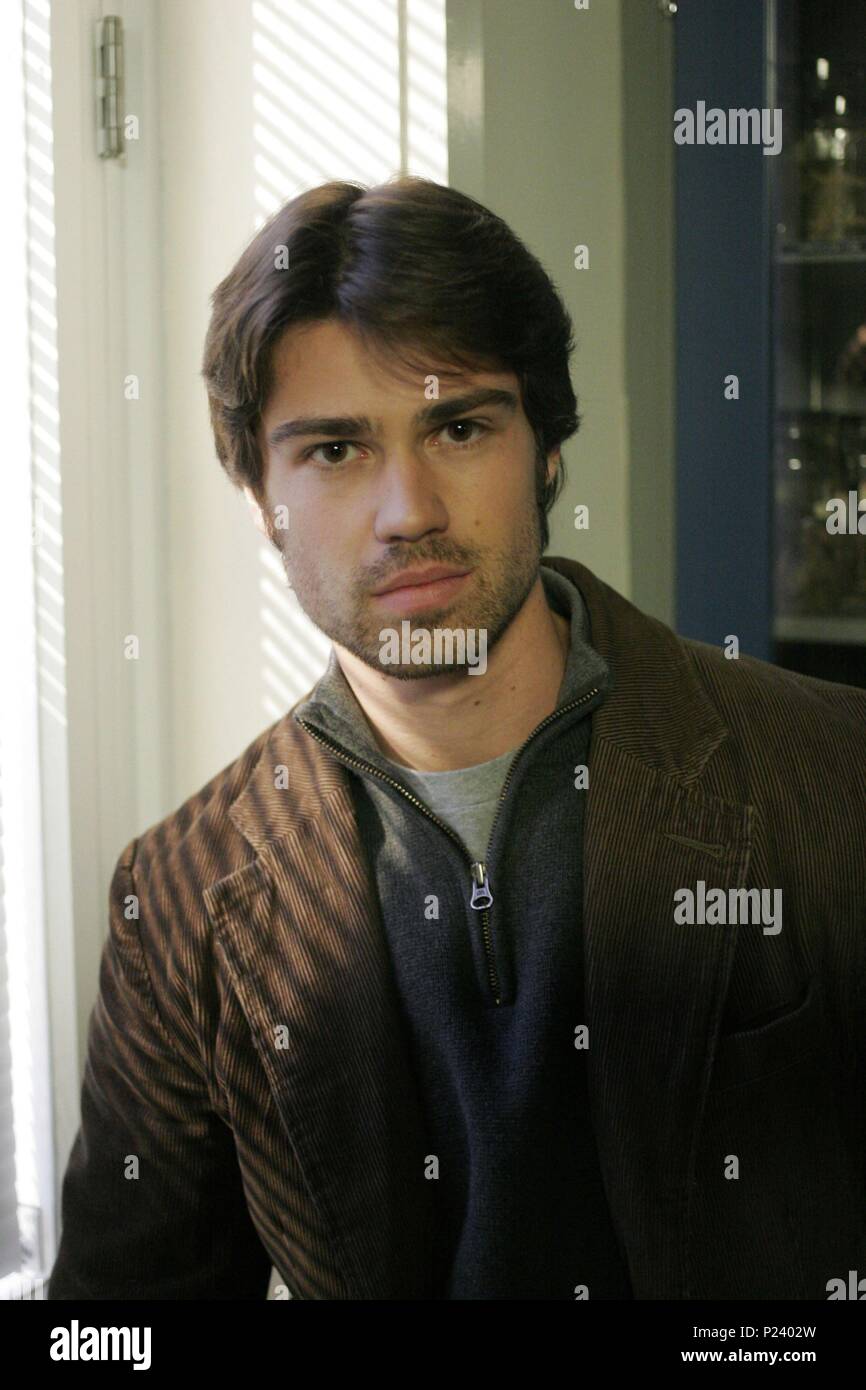 Original Film Title DECOYS 2 ALIEN SEDUCTION. English Title DECOYS 2