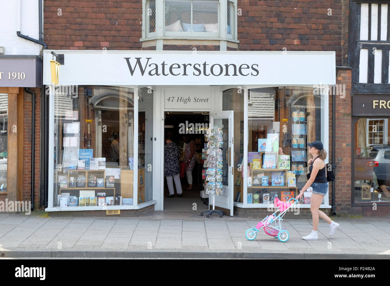 Waterstones bookstore uk hires stock photography and images Alamy