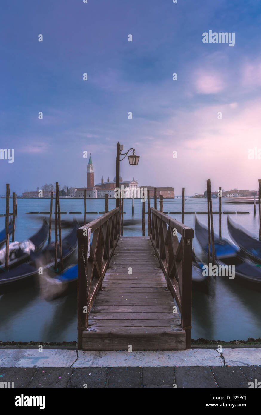 Tied up gondolas hi-res stock photography and images - Alamy