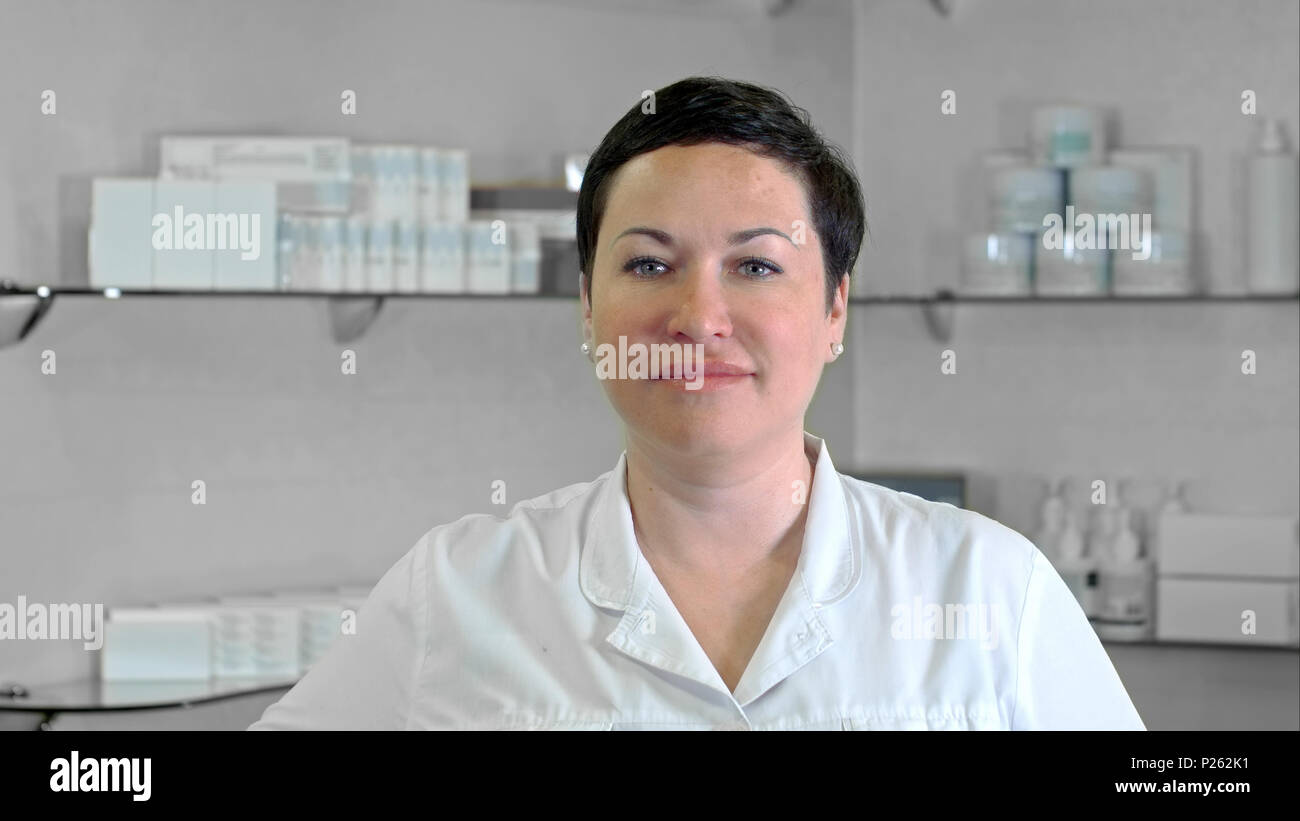 Medical doctor looking straight camera hi-res stock photography and ...