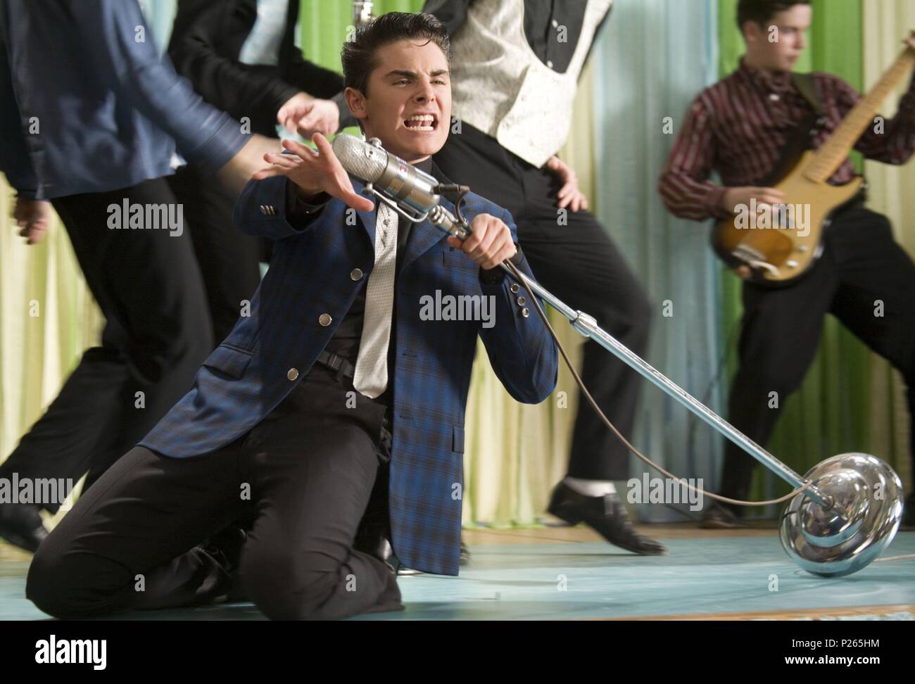 Zac Efron In Hairspray 2