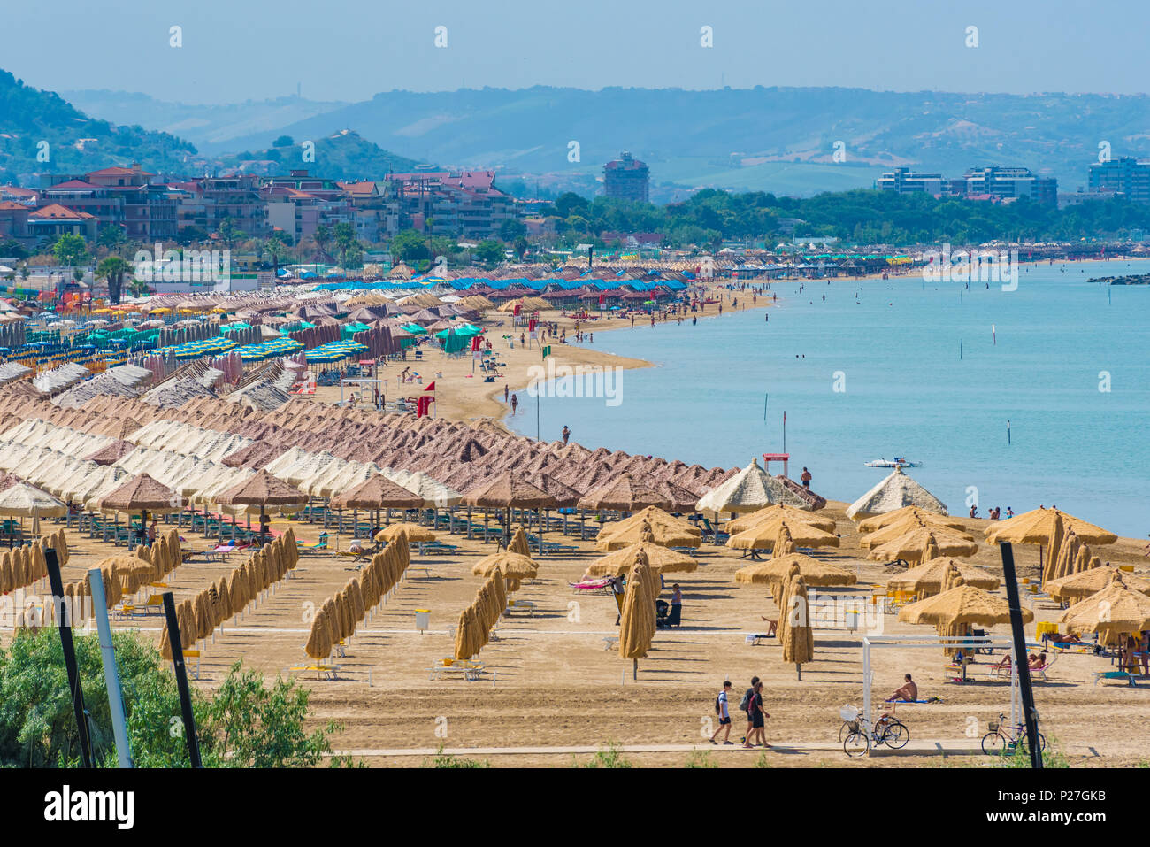 Pescara Italy The Ponte Del Mare Monumental Bridge And The Ferris Wheel On The Beach In The Canal And Port Of Pescara City Abruzzo Region Stock Photo Alamy