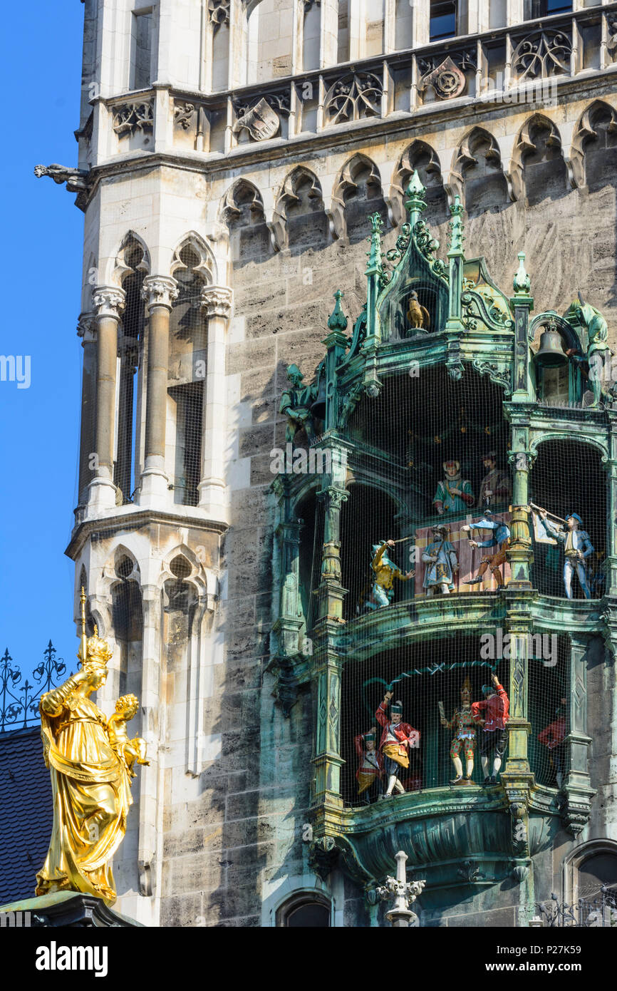 Munich, Glockenspiel (clock chimes) at Neues Rathaus (New Town Hall