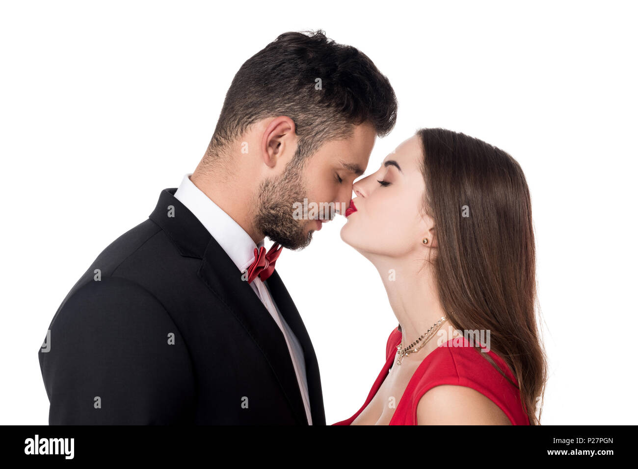 Можно ли целовать в лоб. Поцелуй в нос. Поцелуй в нос от мужчины. Картинки девушка целует парня в нос. Вдохновение целует в нос.