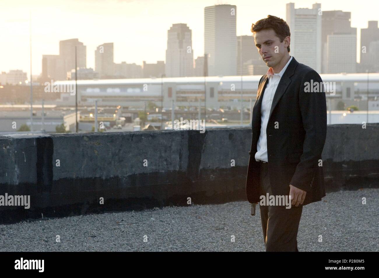 Original Film Title: GONE BABY GONE.  English Title: GONE BABY GONE.  Film Director: BEN AFFLECK.  Year: 2007.  Stars: CASEY AFFLECK. Copyright: Editorial inside use only. This is a publicly distributed handout. Access rights only, no license of copyright provided. Mandatory authorization to Visual Icon (www.visual-icon.com) is required for the reproduction of this image. Credit: MIRAMAX FILMS / Album Stock Photo