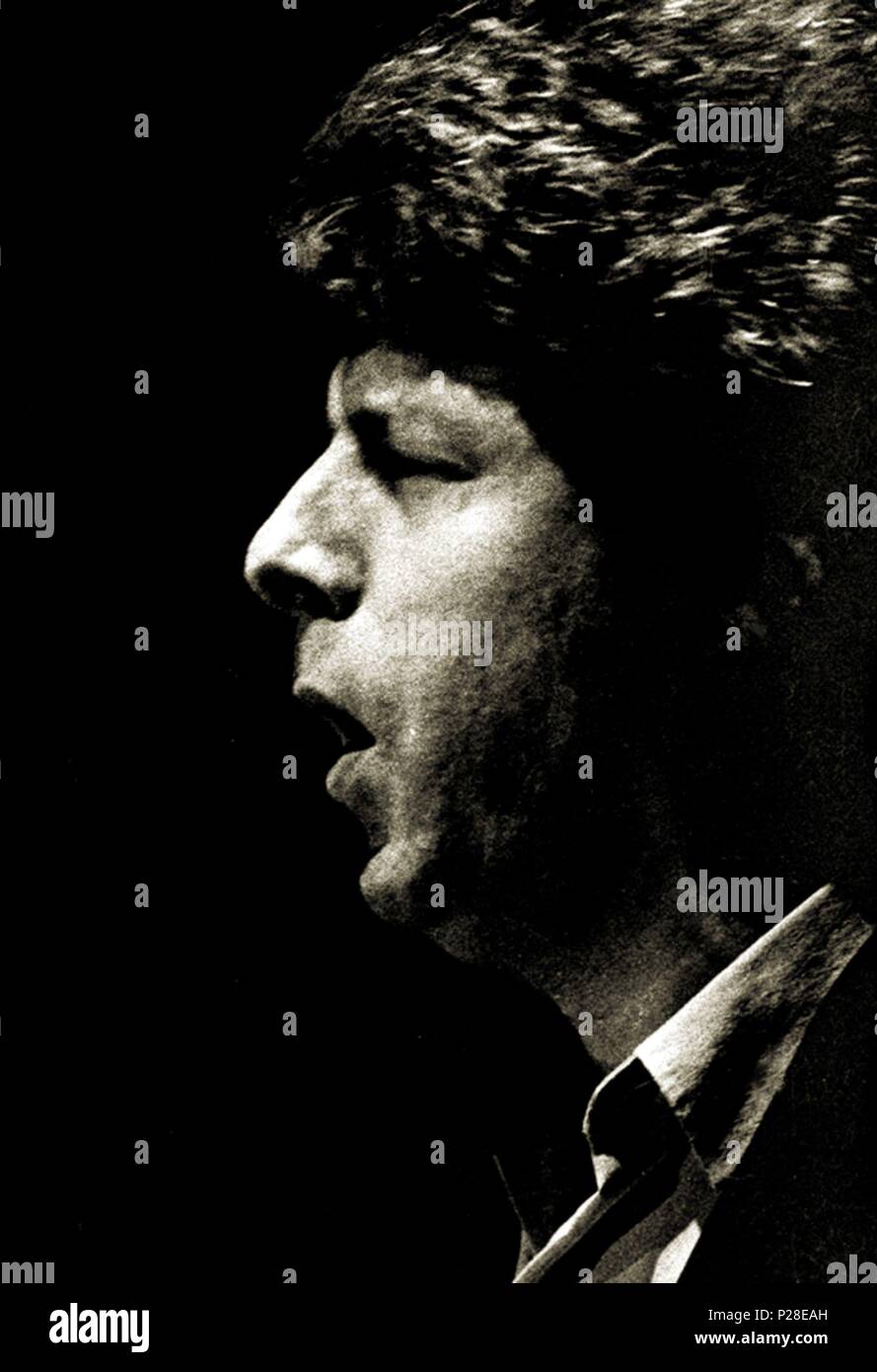 The spanish flamenco singer Enrique Morente during a performance Stock ...