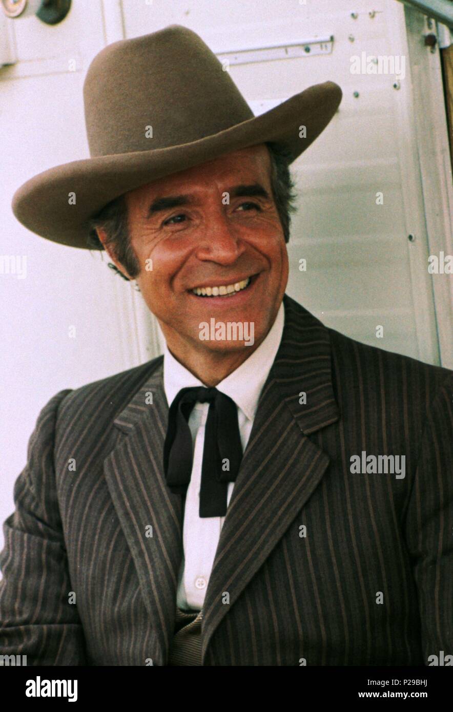 Original Film Title THE TRAIN ROBBERS. English Title THE TRAIN