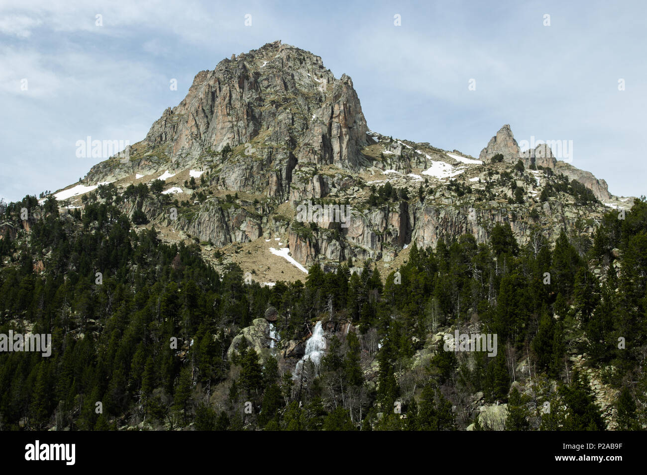Mountain with black pine forest, Agulles d'Amitges, in Parc Nacional d'Aigüestortes, Catalonia, Spain Stock Photo