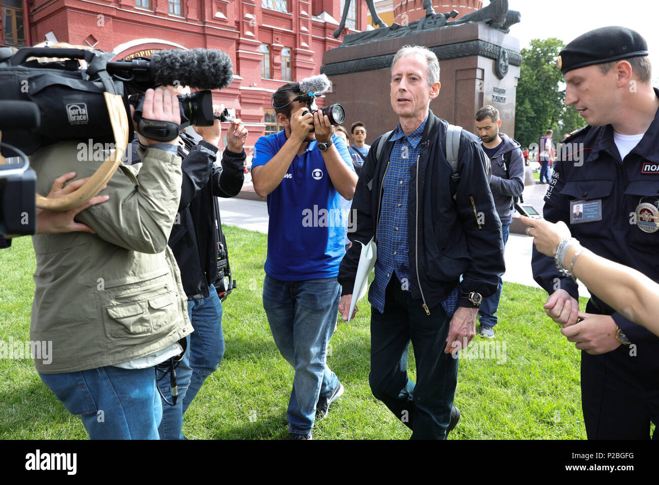 Russian gay rights hi-res stock photography and images - Alamy