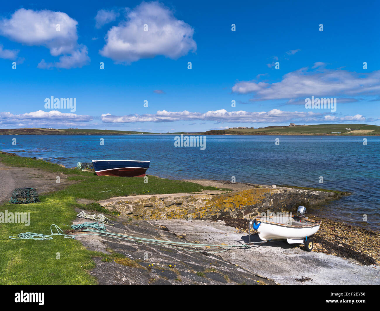 dh Widewall bay HERSTON ORKNEY Village boats beached along shore line ramp south ronaldsay coast scotland isles Stock Photo