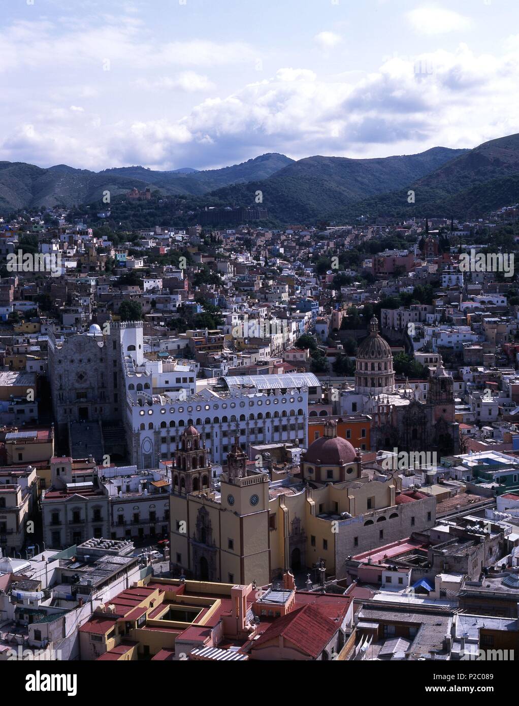 Mexico.Guanajuato.Ciudad de Guanajuato.Centro historico con la Basilica
