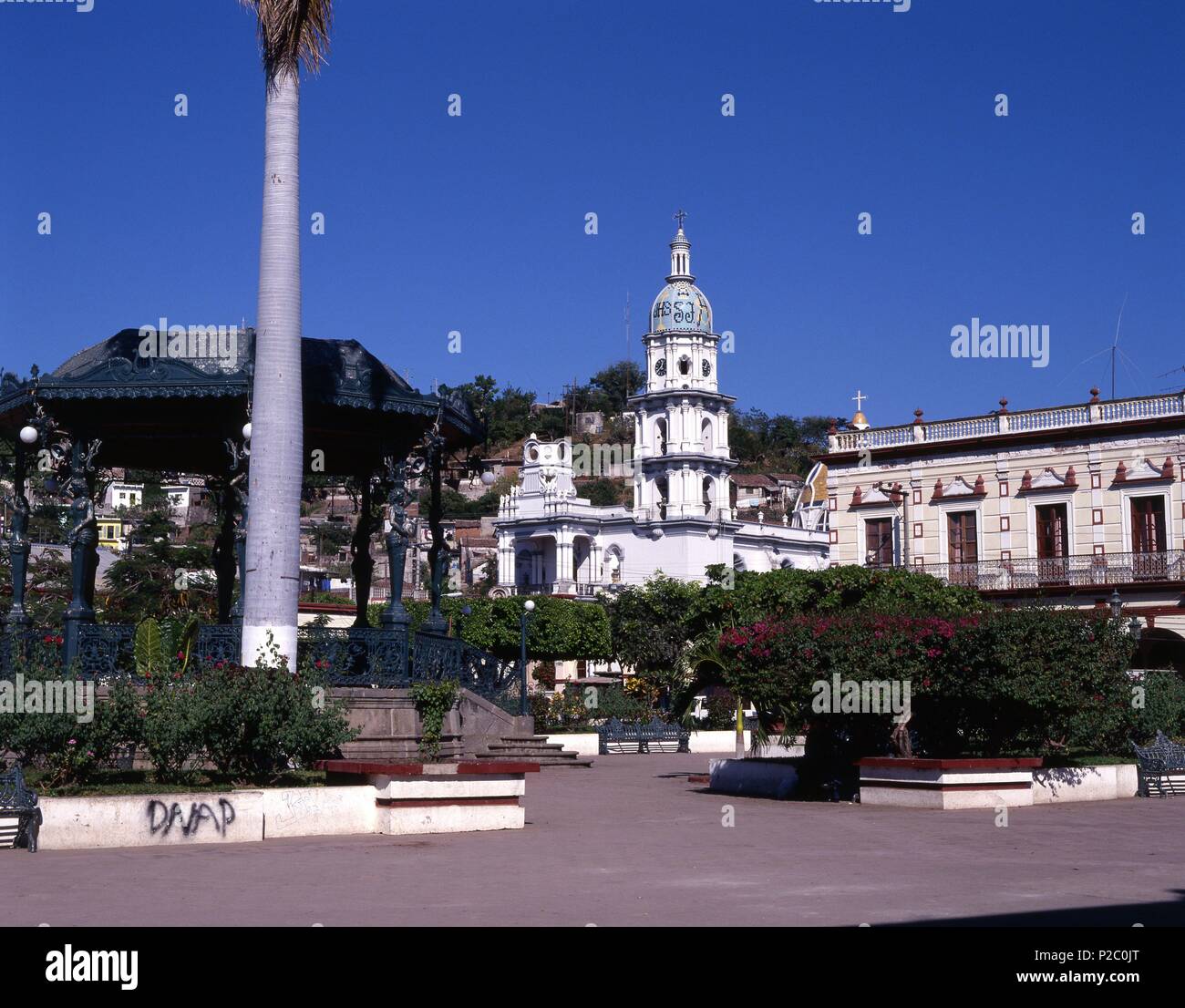 Mexico.Nayarit.Santiago Ixcuintla.Plaza mayor e Iglesia. Stock Photo