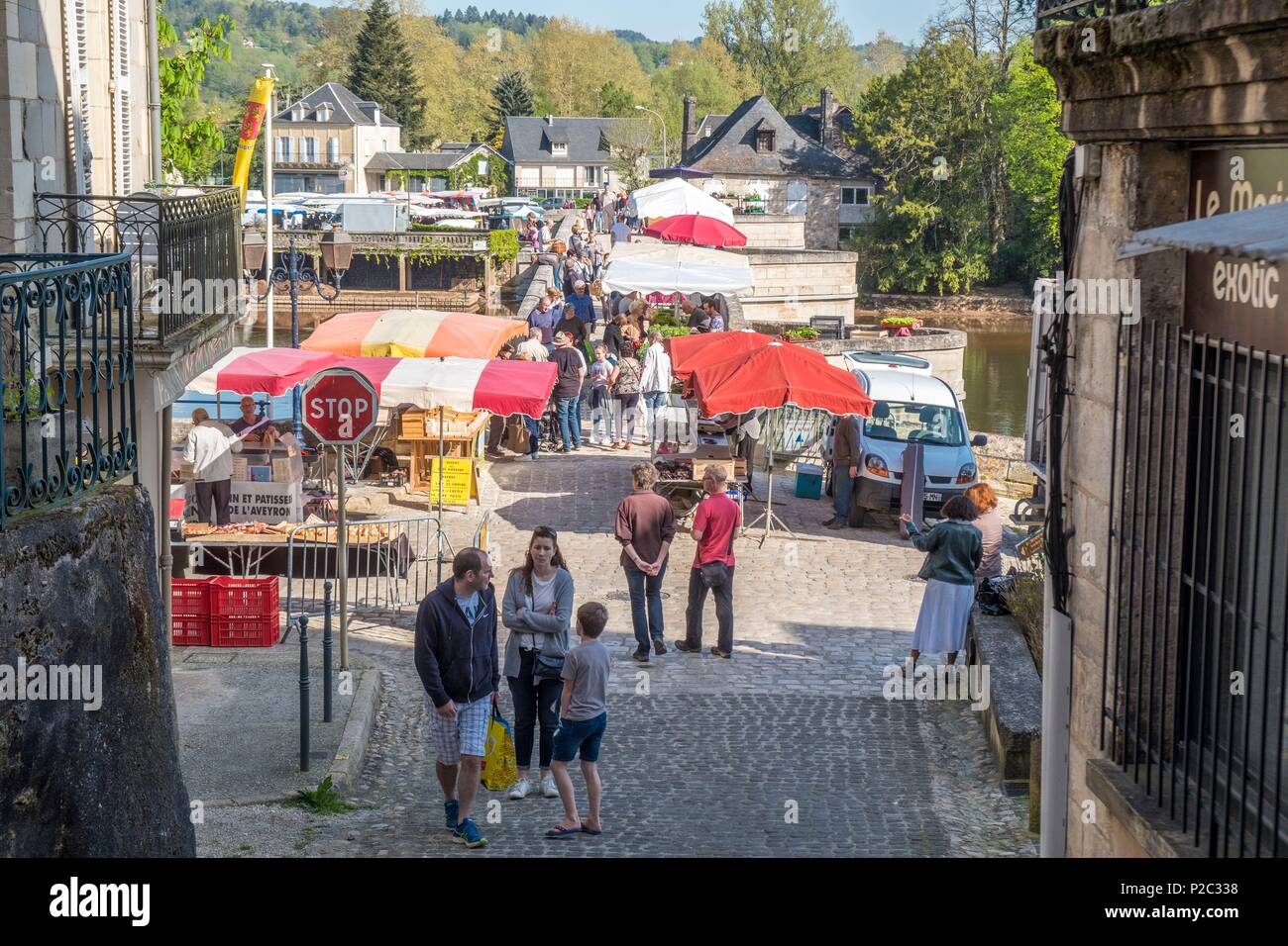 France, Dordogne, Perigord Noir, Terrasson Lavilledieu, market day, Vezere valley Stock Photo