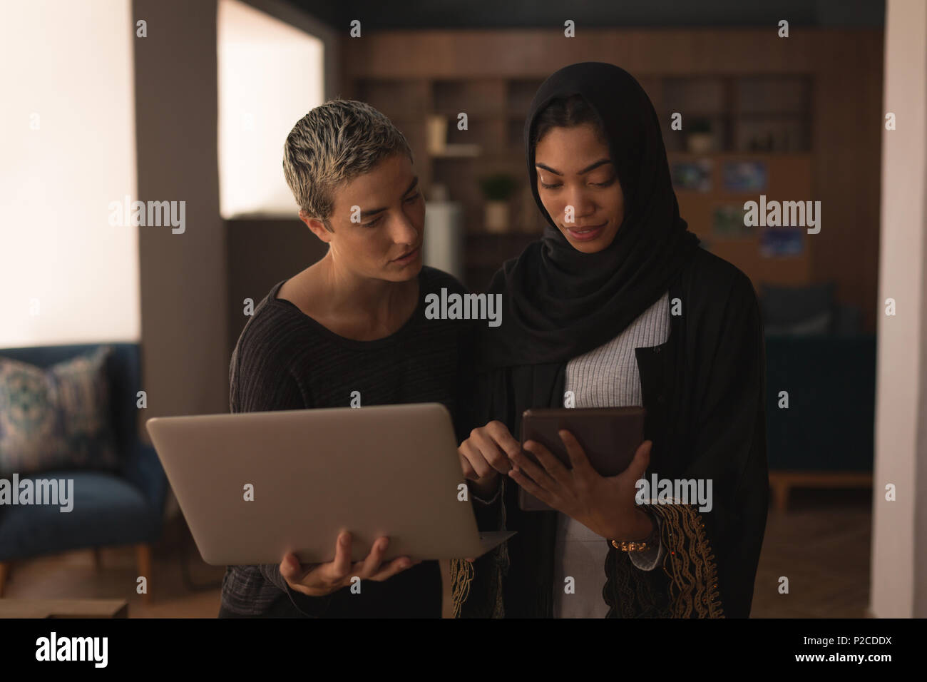 Digital business culture hi-res stock photography and images - Alamy