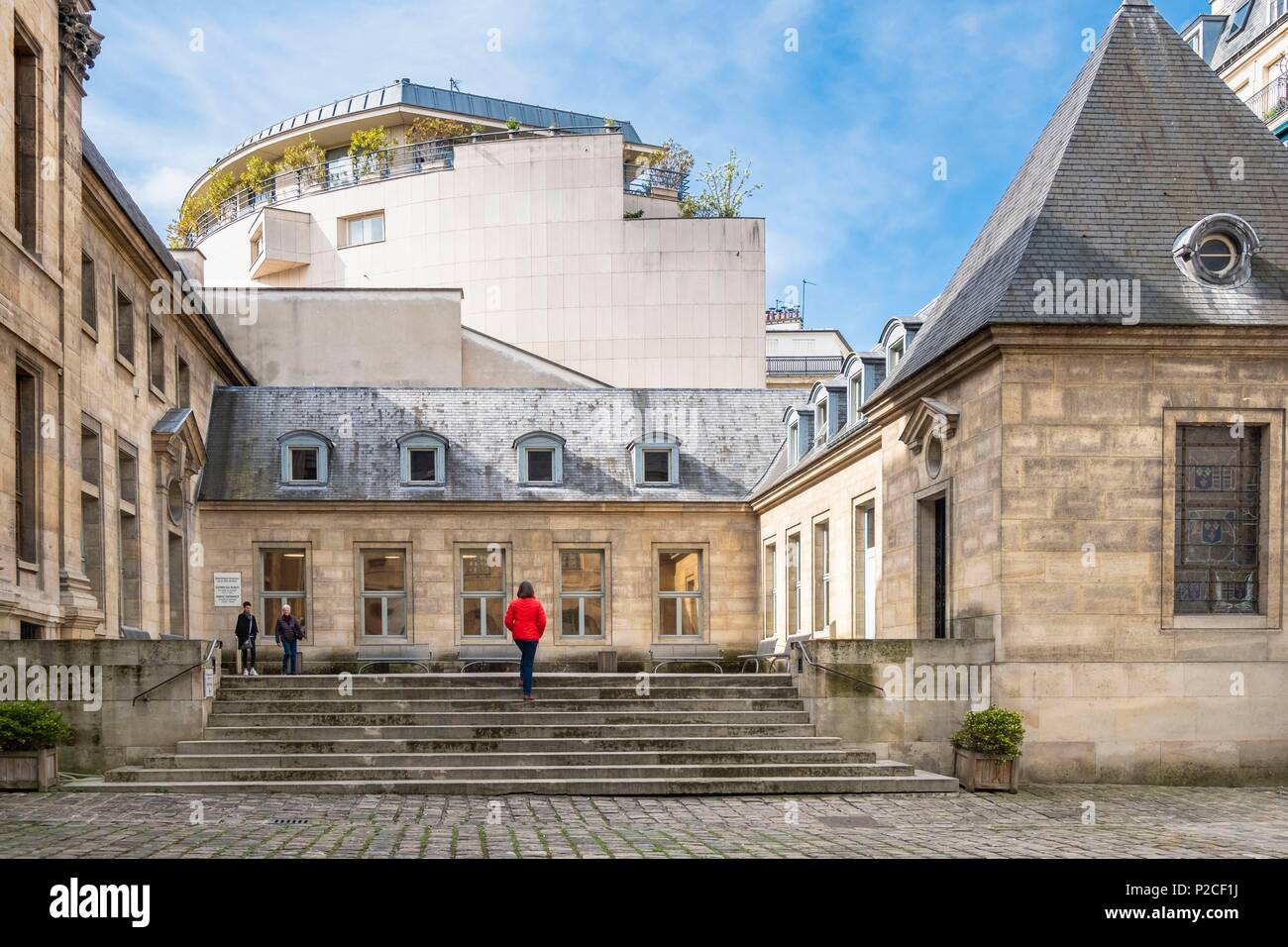 France, Paris, Bibliotheque Historique de la Ville de Paris or BHVP, public library specializing in the history of the city of Paris, founded in 1871 and located since 1969 in the Lamoignon Hotel (16th century) Stock Photo