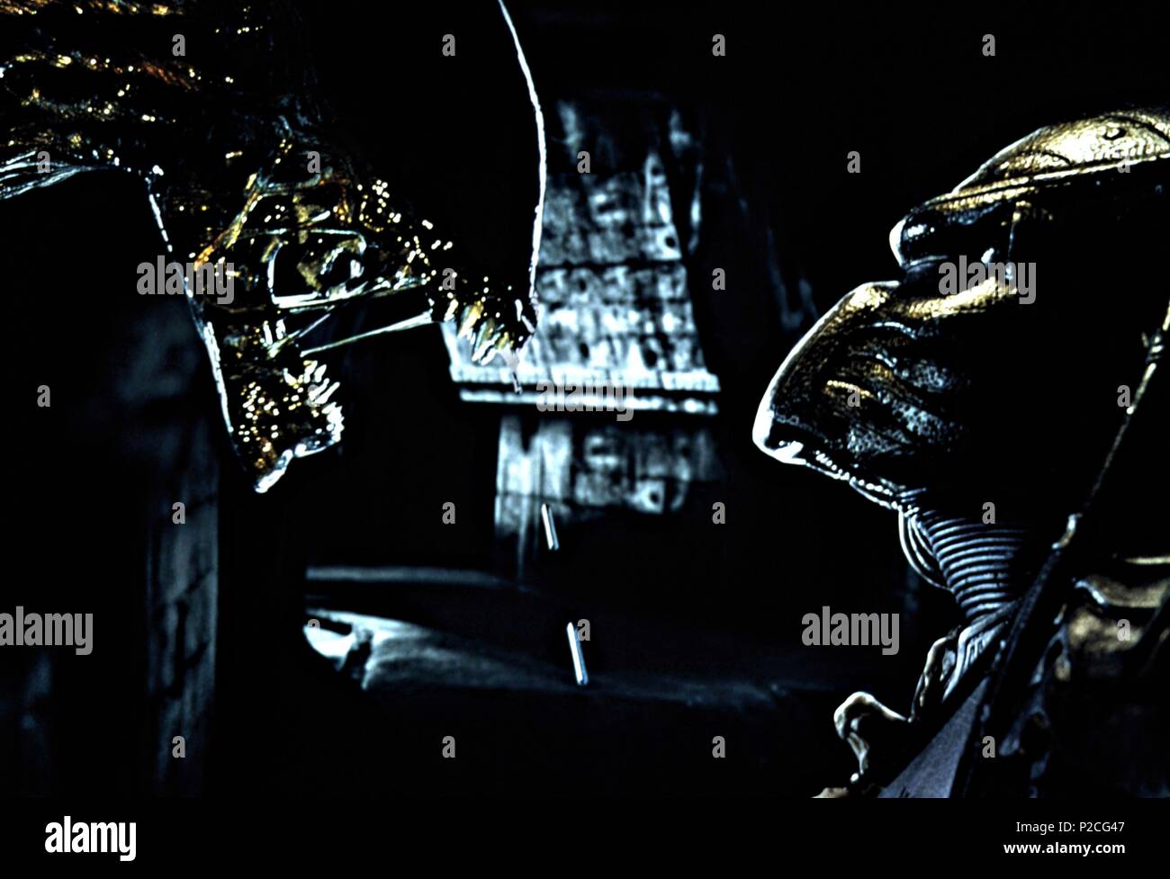 Original Film Title: ALIEN VS. PREDATOR.  English Title: ALIEN VS. PREDATOR.  Film Director: PAUL W. S. ANDERSON.  Year: 2004. Credit: 20TH CENTURY FOX / Album Stock Photo
