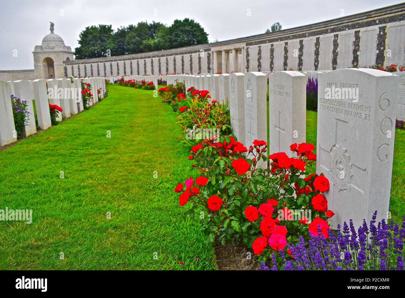 Tyne Cot WW1 Commonwealth War Graves Commission Cemetery and Memorial Gardens in Zonnebeke, Flanders Feilds, Belgium Stock Photo