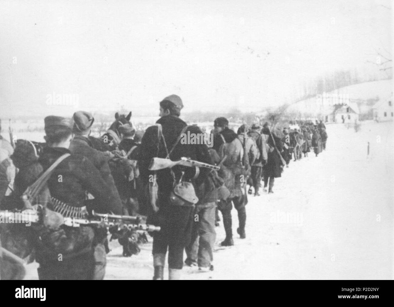 . Italiano Partigiani della 23. Divisione serba in marcia nell'aprile