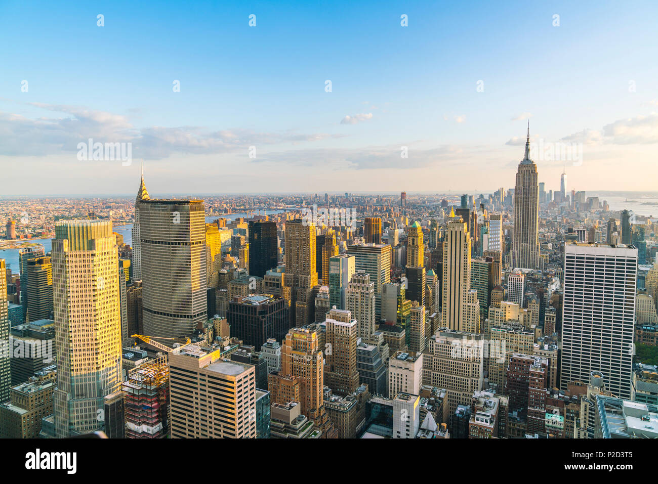 new york skyline at sunset Stock Photo - Alamy