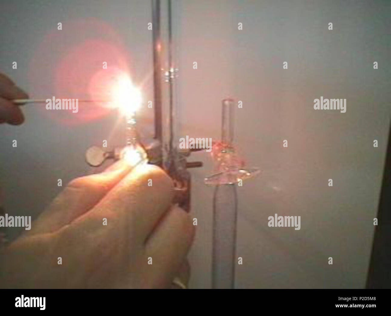Electrolysis circuit hi-res stock photography and images - Alamy