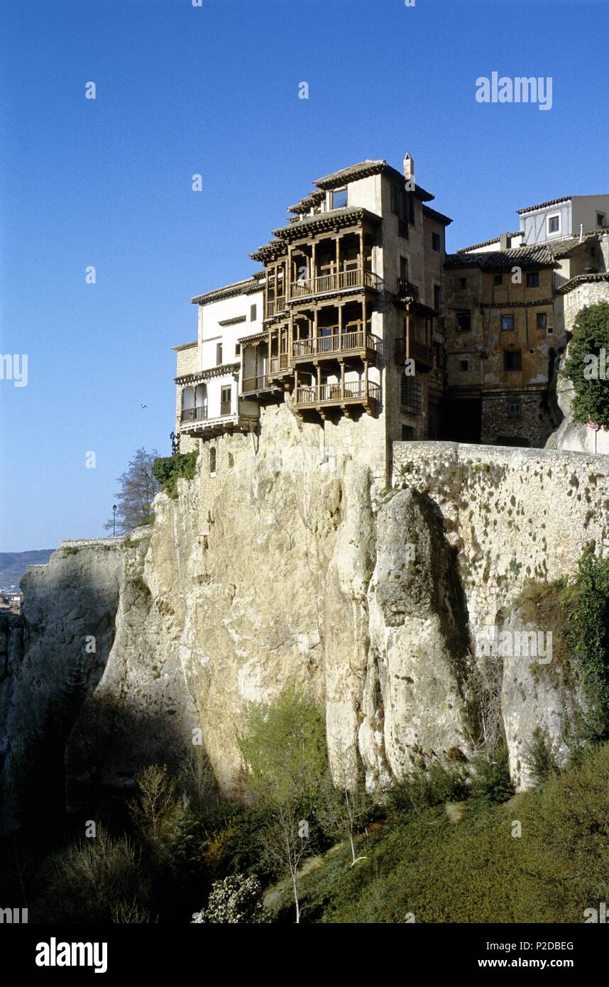 Serranía de Cuenca (district). Casas colgantes, arquitectura popular Stock  Photo - Alamy