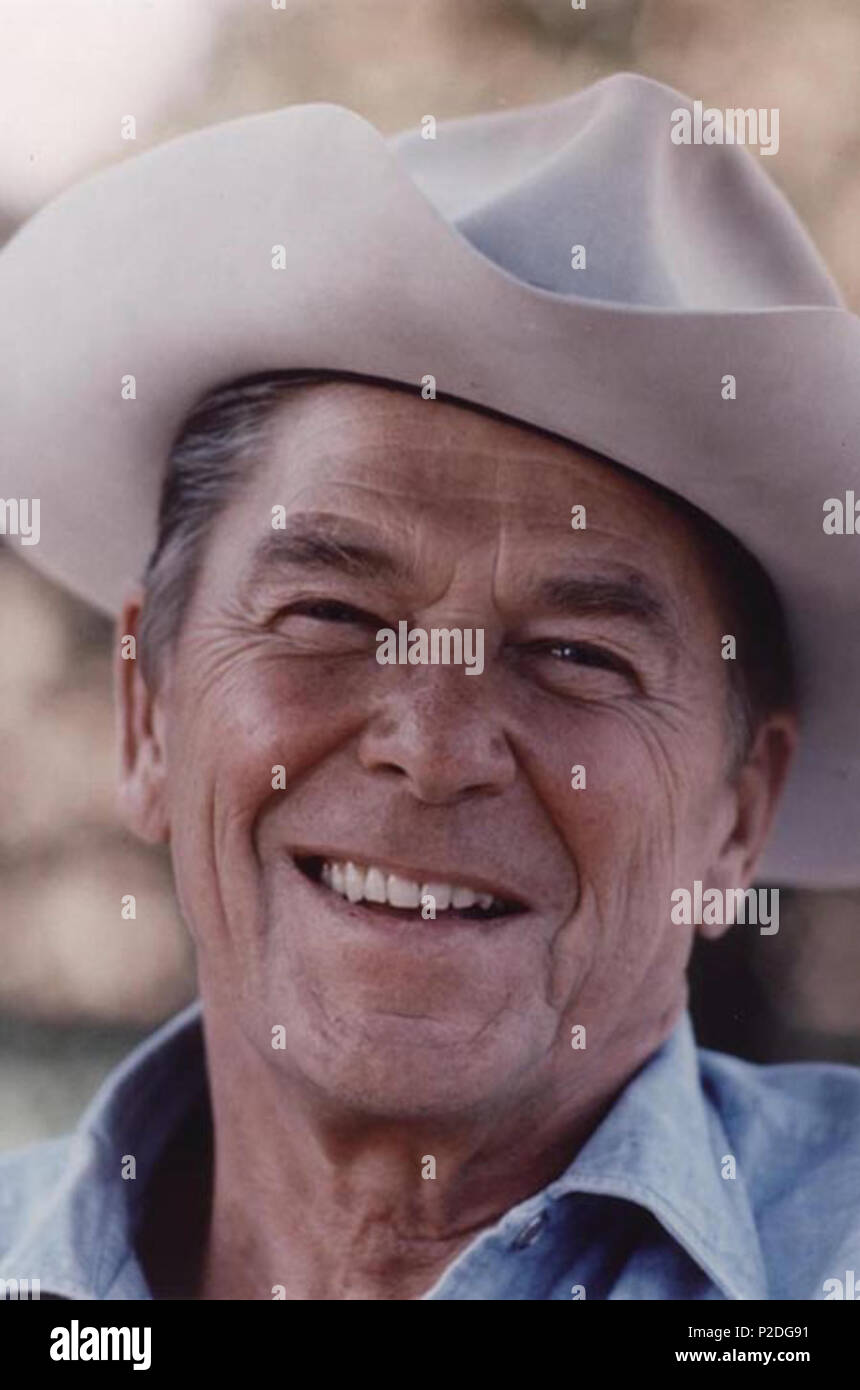 49 Ronald Reagan wearing cowboy hat at Rancho Del Cielo 1976 Stock Photo