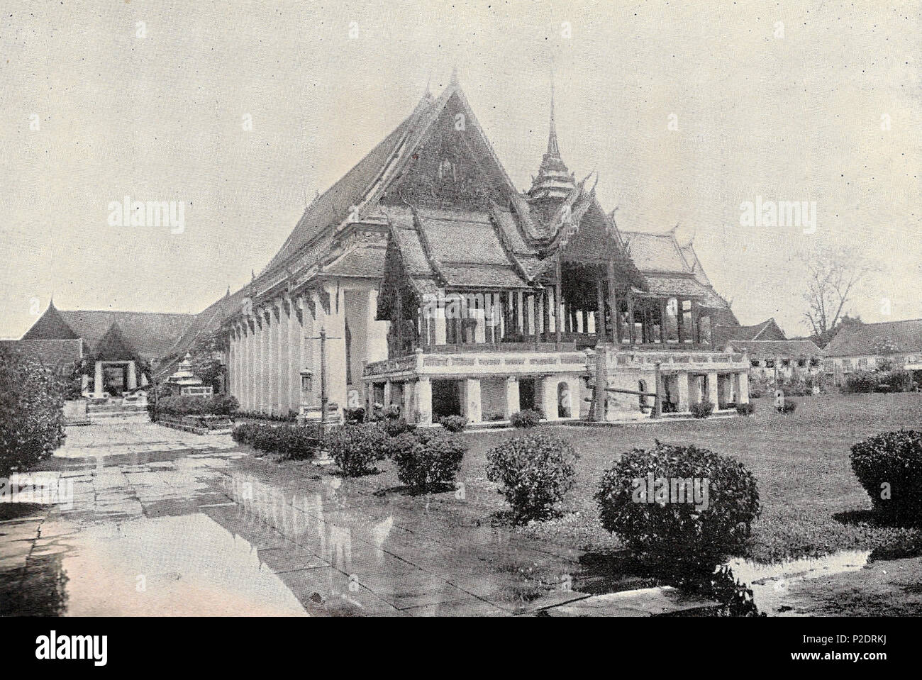 . English: Photograph of the Front Palace (Wang Na), the residence of the Second King Siam circa 1890. Now the Bangkok National Museum. circa 1890. Unknown 21 Front Palace circa.1890 Stock Photo